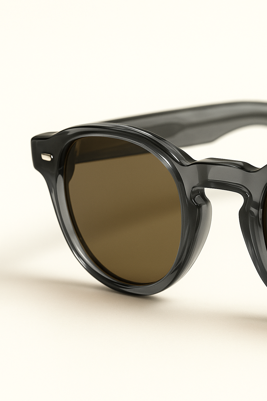 Venturo Sunglasses Smoke Grey